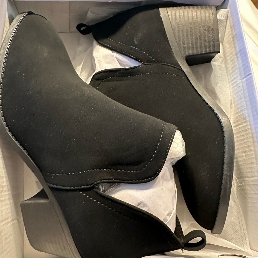 TOP Moda Rager Suede Bootie - Picture 6 of 6